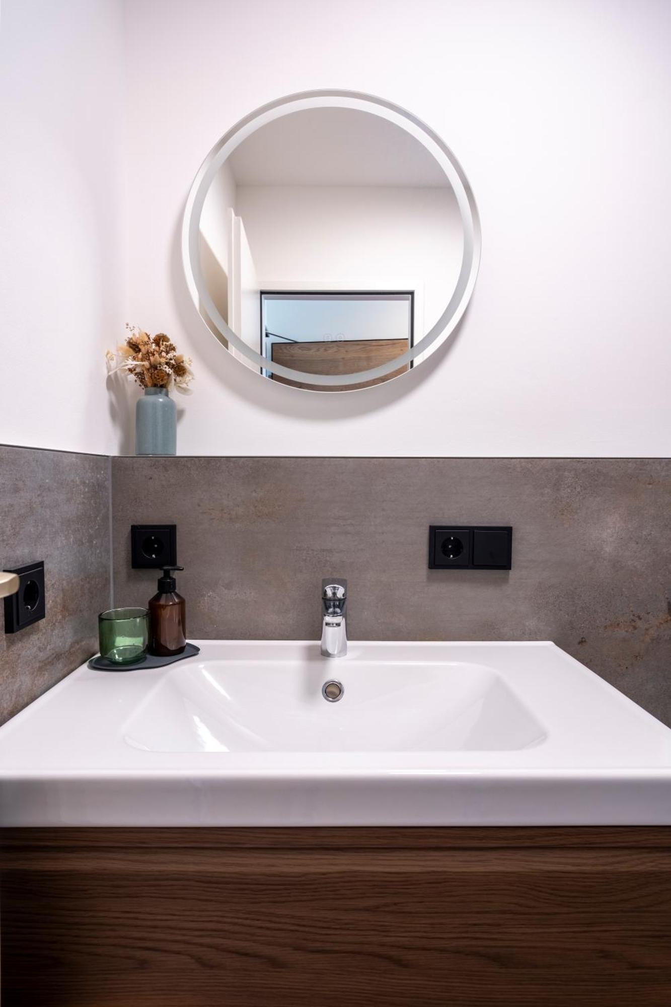 Suite Apartment Modern Getaway - Neu Renoviert - Strobl Am Wolfgangsee Buitenkant foto