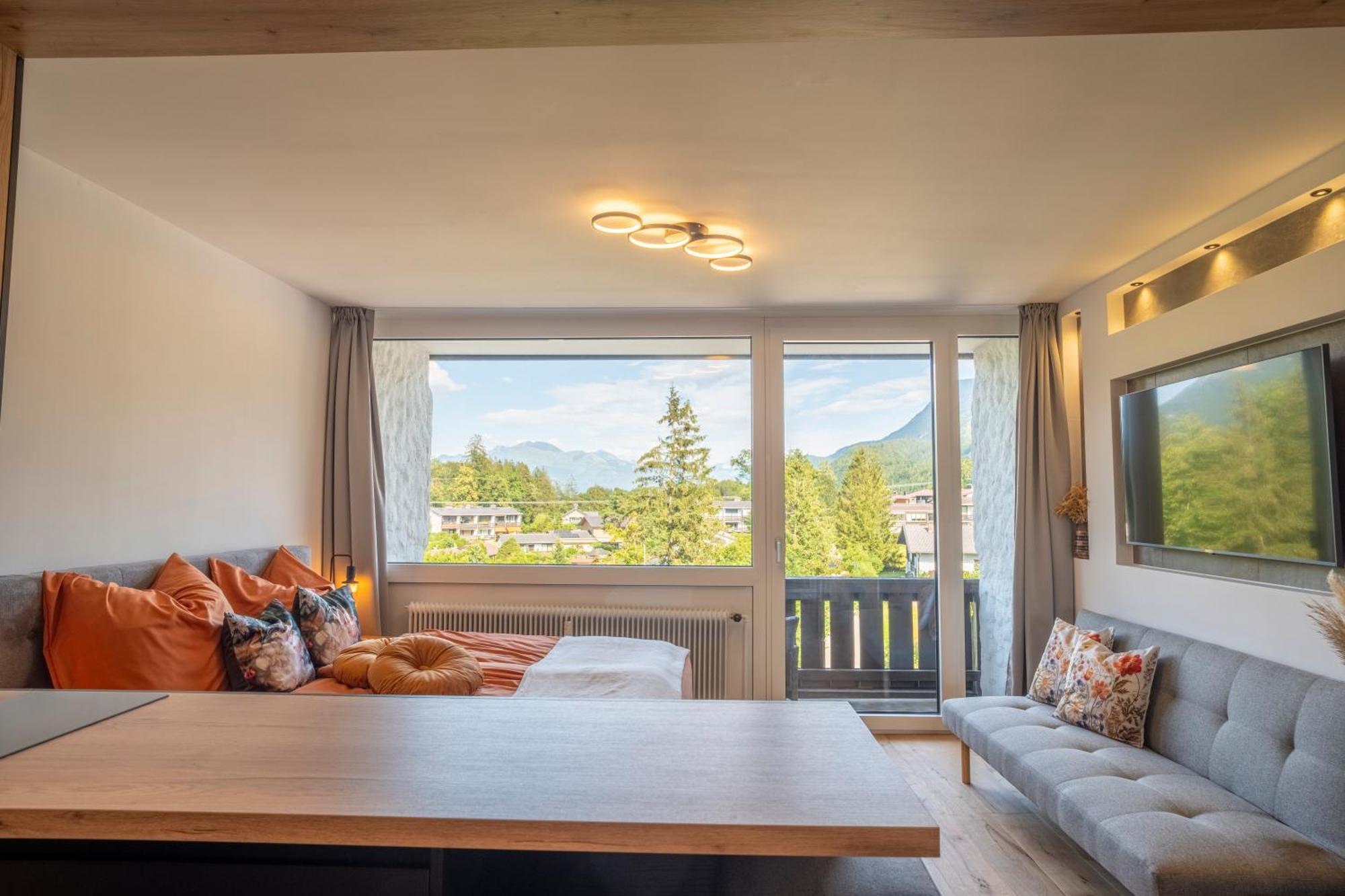 Suite Apartment Modern Getaway - Neu Renoviert - Strobl Am Wolfgangsee Buitenkant foto