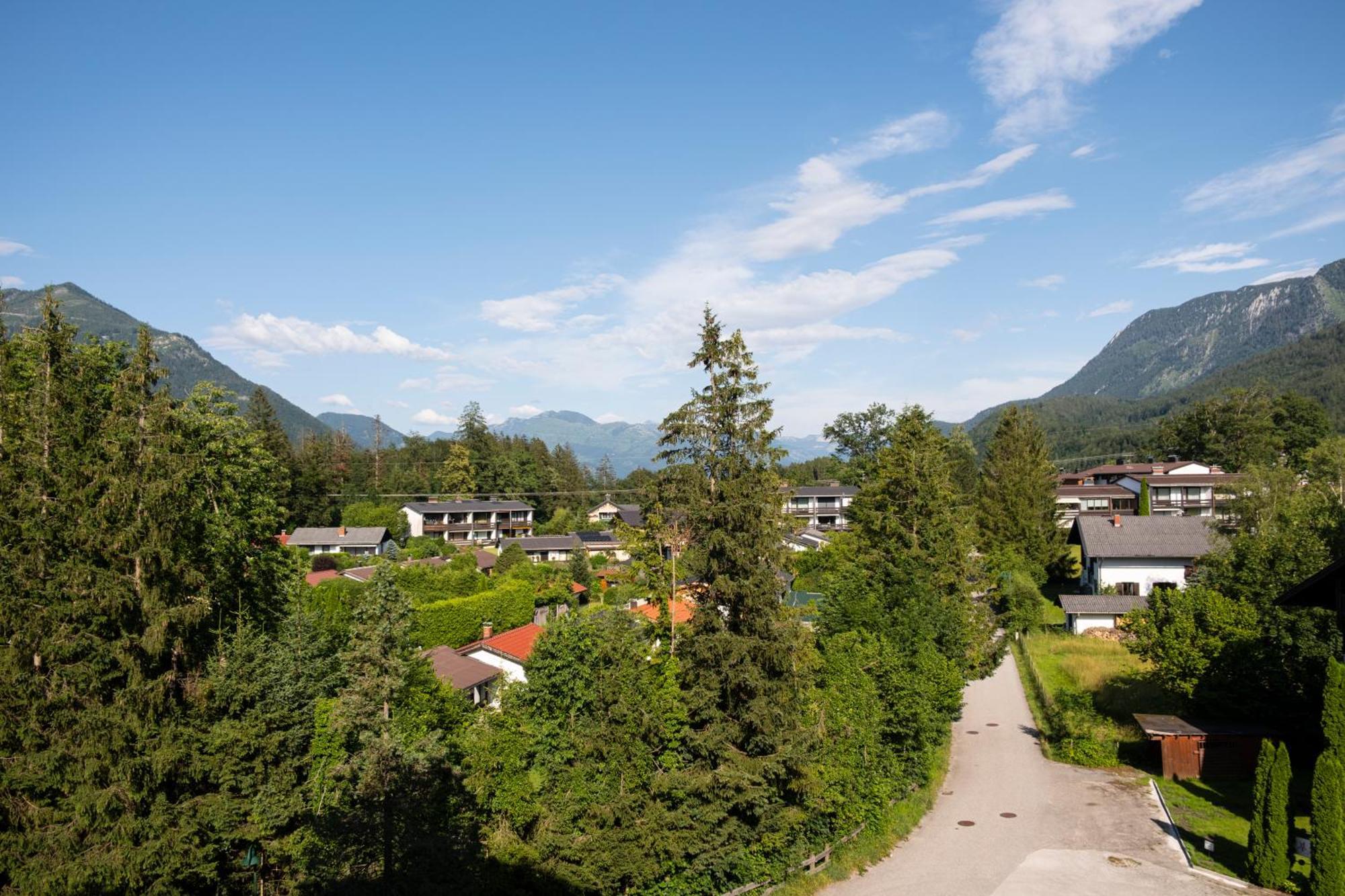 Suite Apartment Modern Getaway - Neu Renoviert - Strobl Am Wolfgangsee Buitenkant foto